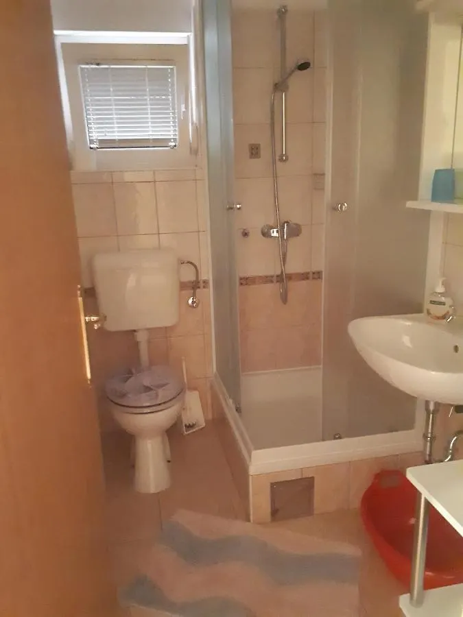 Sany&Toyo Apartment Barbat na Rabu